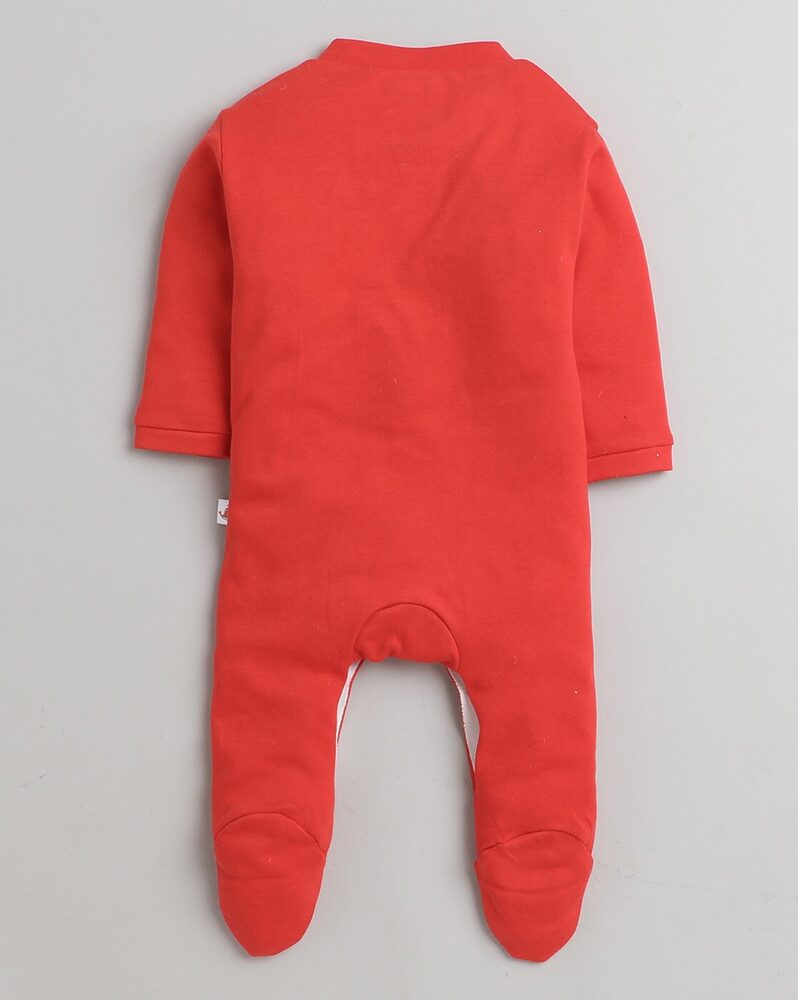 -1117Wx1400H-466799352-red-MODEL5